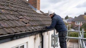 How to Tell When Your Roof Needs Repairing